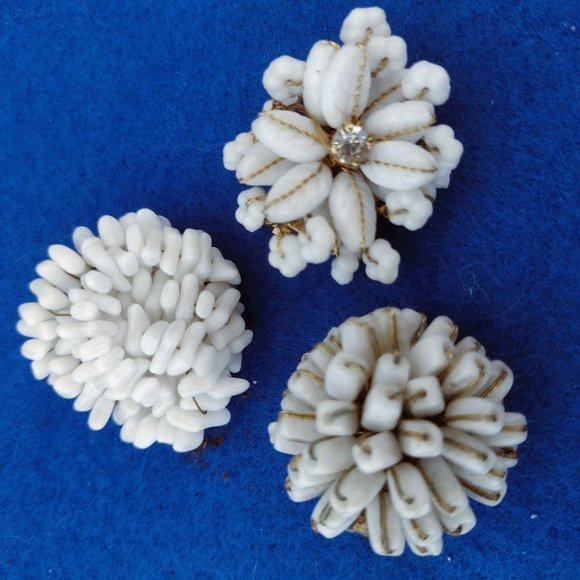 Beautiful Lot of Small Beaded Single Clip on Earrings or Lapel Brooches - Picture 1 of 1